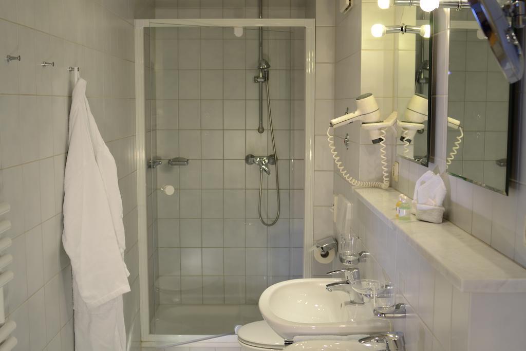 Hotel Am Ostpark Neubiberg Pokoj fotografie