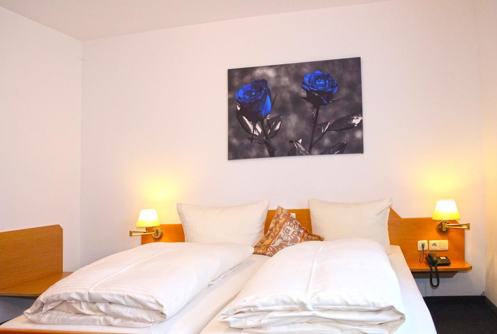 Hotel Am Ostpark Neubiberg Pokoj fotografie